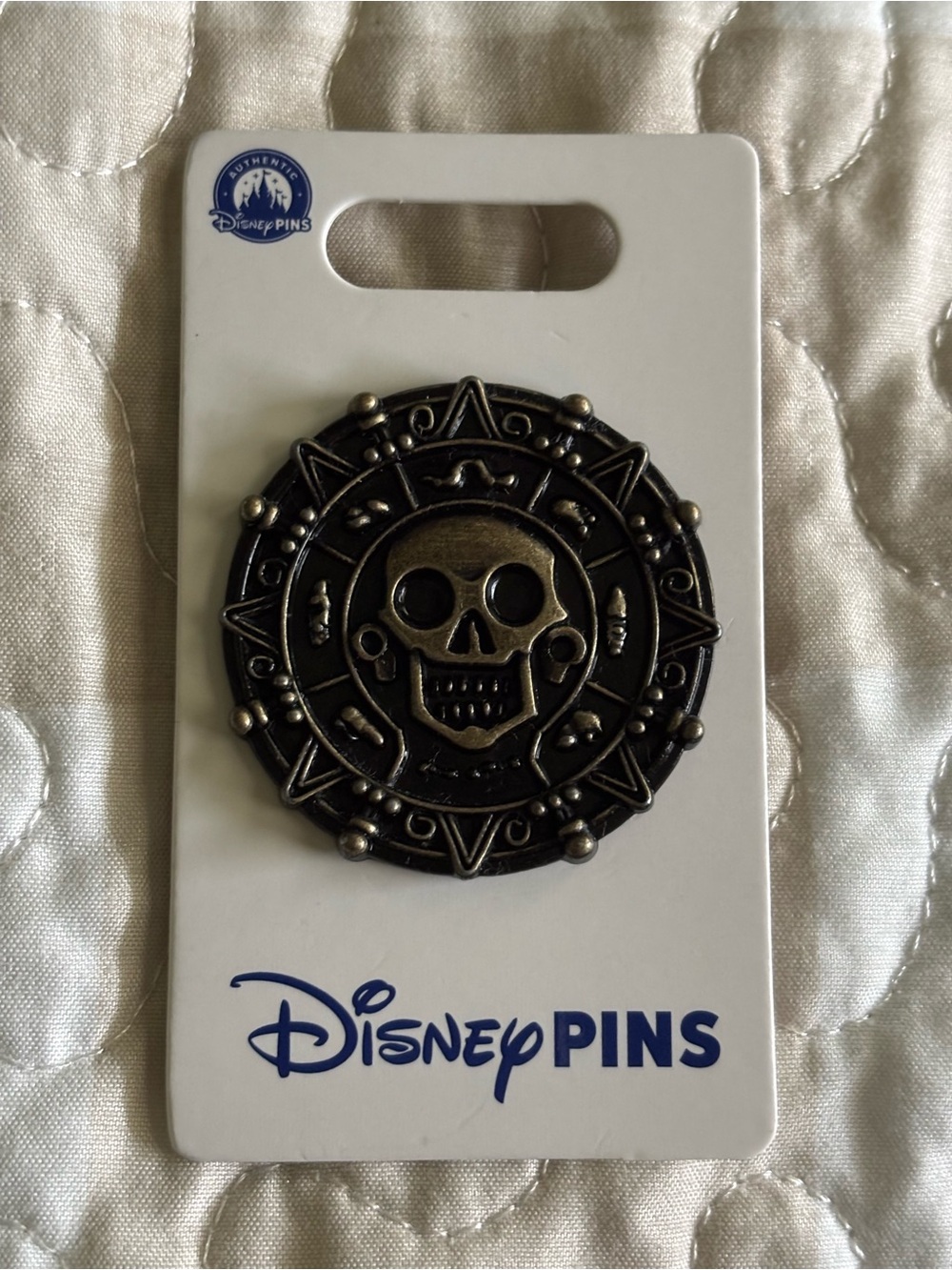 Authentic Disney Parks Pirates of the Caribbean 9 Pieces of 8 Coin Pin